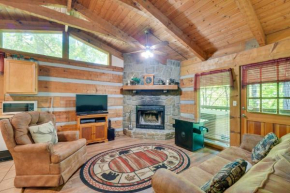 Gatlinburg Cabin with Hot Tub about 6 Mi to Downtown!
